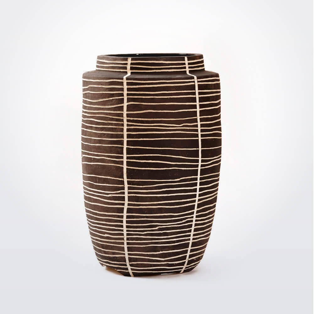 Charcoal Vase With Lines Maison Numen Shop Maison Numen
