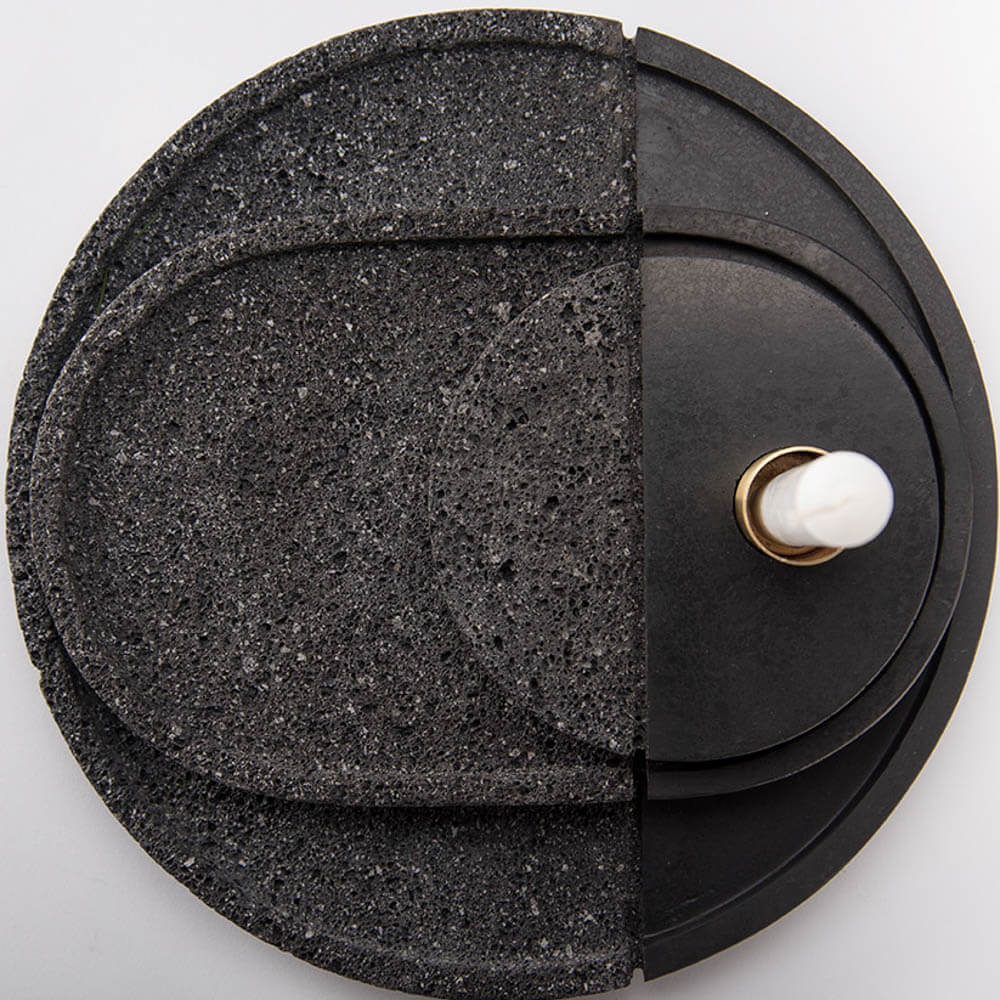 SMALL LAVA ROCK CANDLE HOLDER PLATE Maison Numen