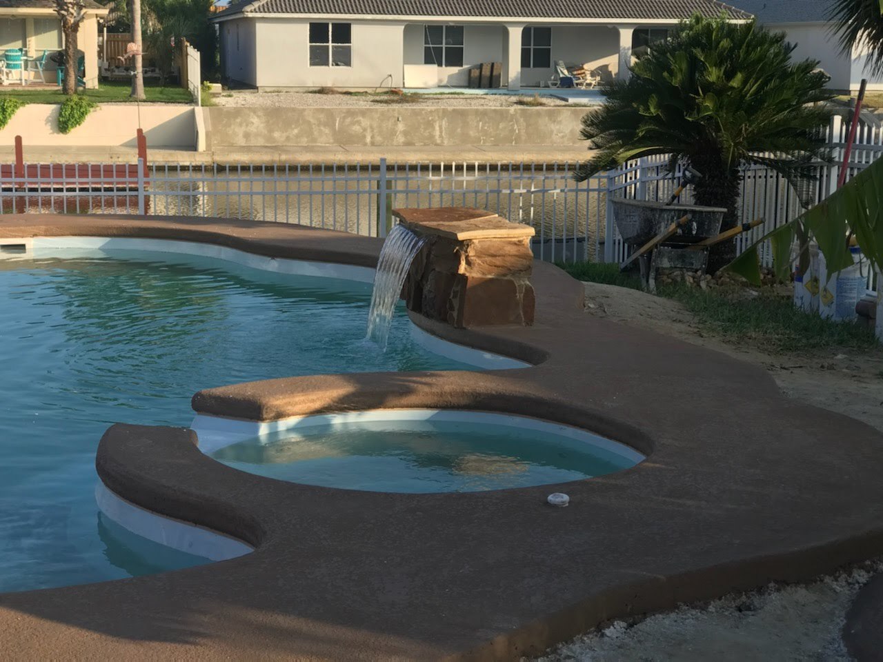 Majestic Pools & Spas Pool Contractors