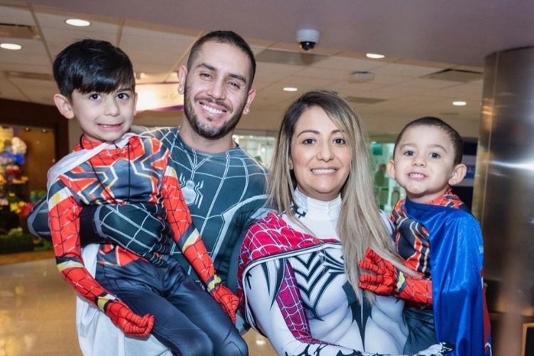 Parents of 3yearold cancer patient wear superhero costumes to his