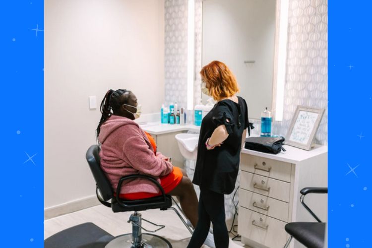 Mom of girl born prematurely opens hair salon in hospital to pamper