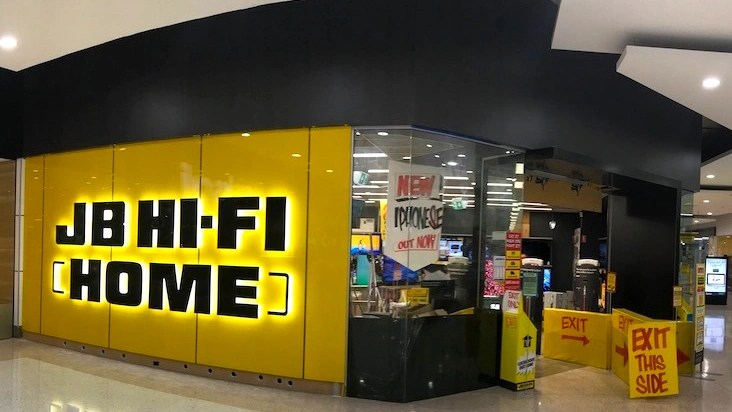 JB Hi-Fi Signage | Major Media
