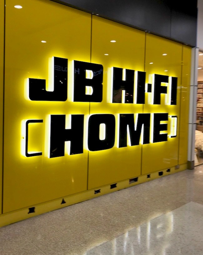 JB HiFi Signage Major Media