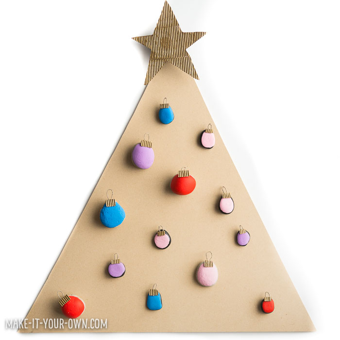 » Painted Rock Christmas Tree