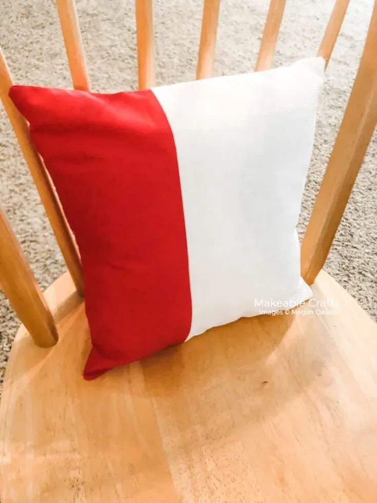 Make This Adorable Envelope Pillow Cover Makeable Crafts