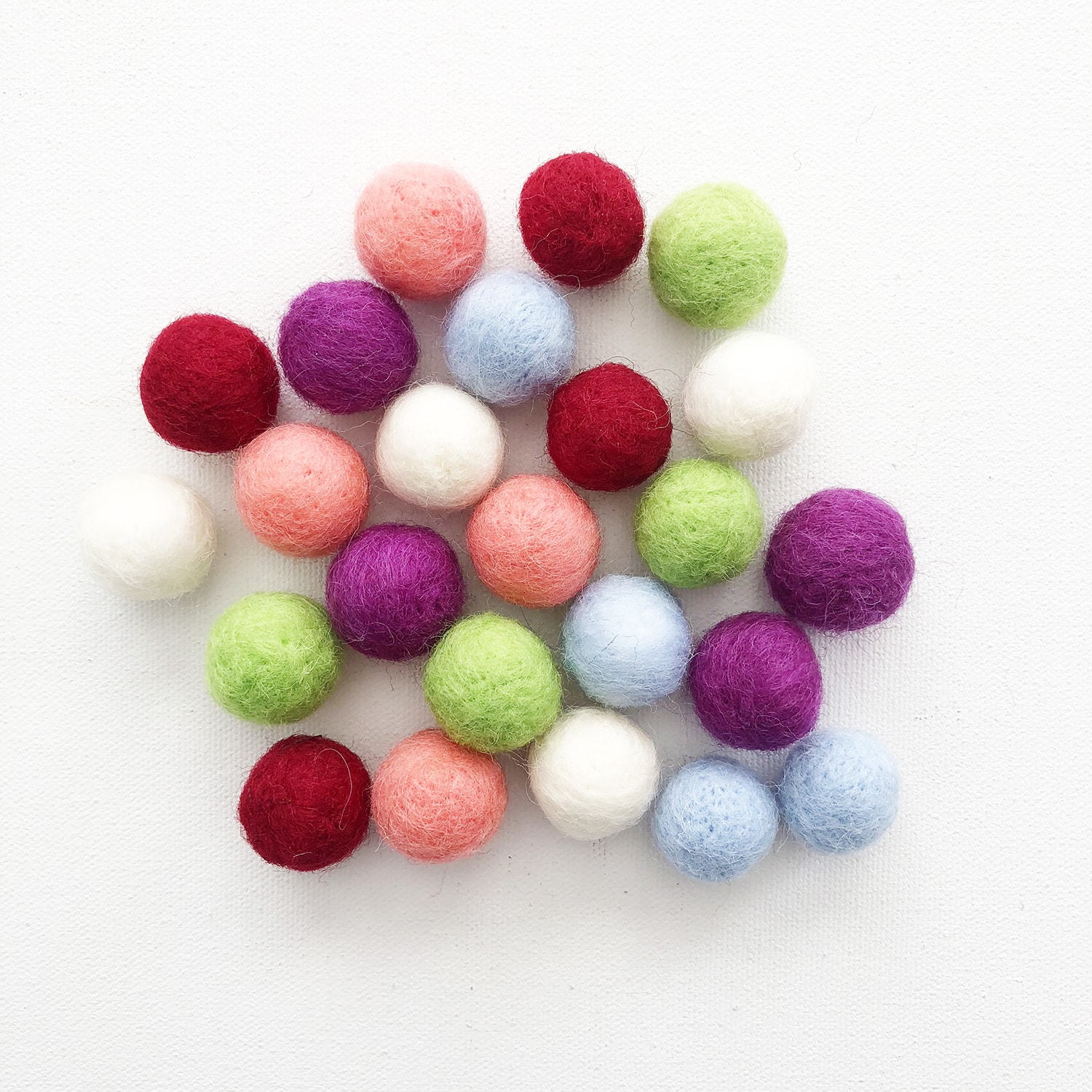 Dreamer Felt Ball Banner Make a Pretty Life