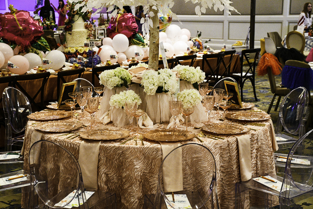 Beautiful Tabletop Decor Ideas that Also Benefit a Great Cause