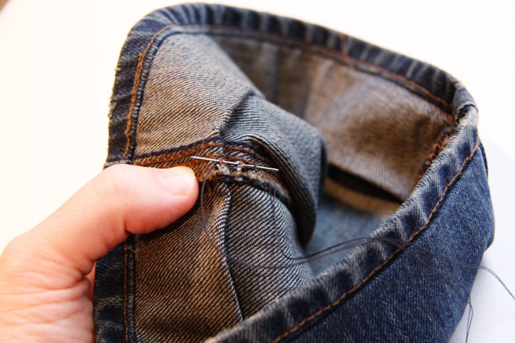 How to Cut Jeans to Alter / Shorten the Length Keep Identical Hem