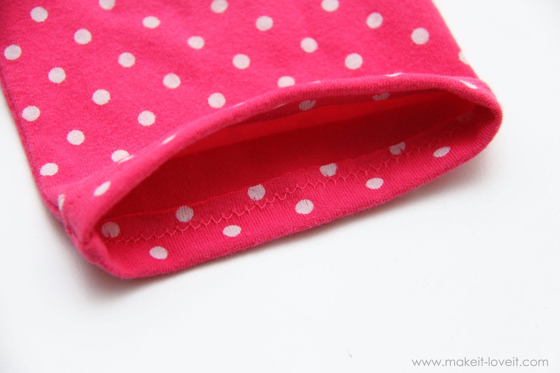 Turn Leggings into Capris {3 different methods} Make It & Love It