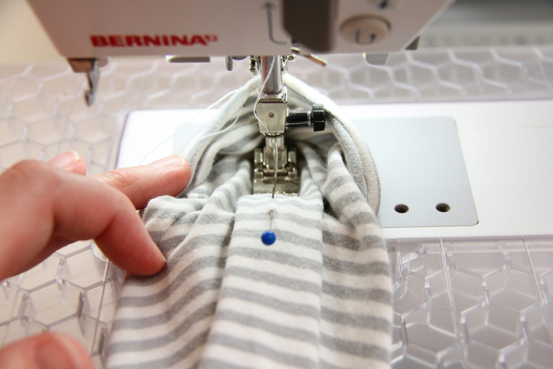 Turn Leggings into Capris {3 different methods} Make It & Love It