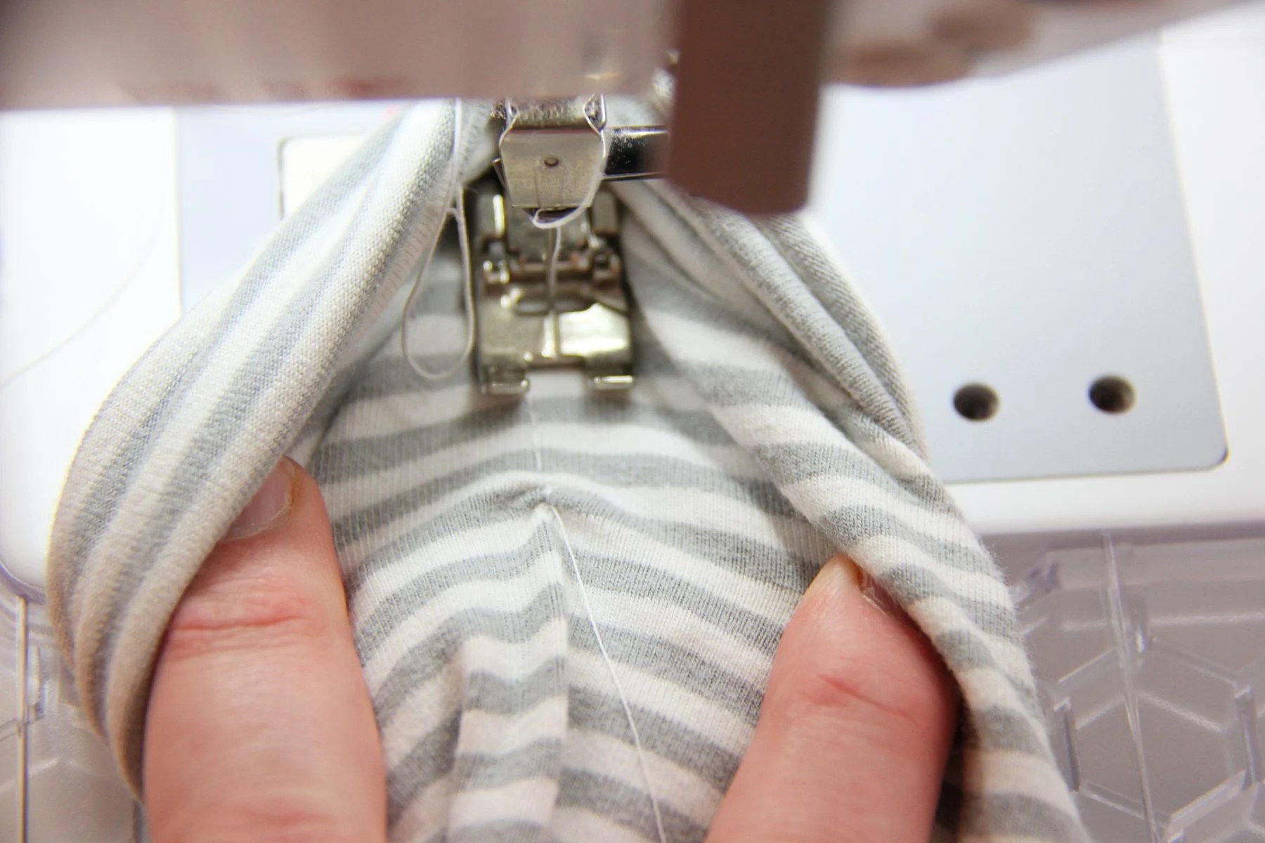 Turn Leggings into Capris {3 different methods} Make It & Love It