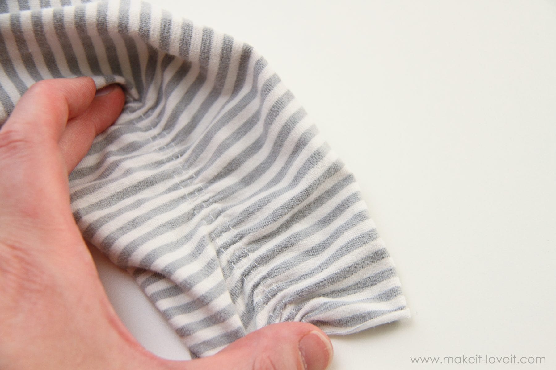 Turn Leggings into Capris {3 different methods} Make It & Love It