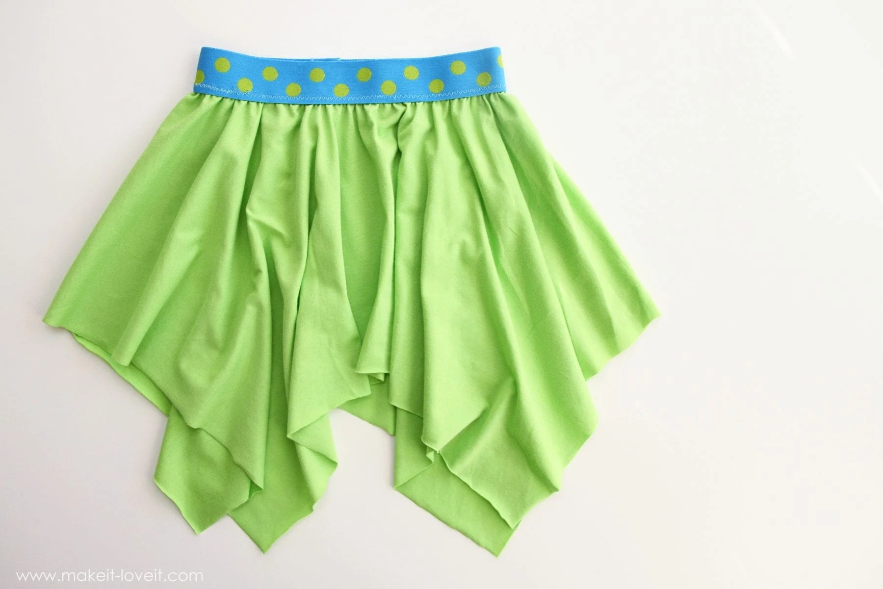 DIY Hankerchief Skirt Pattern How to Make a Sqare Circle Skirt
