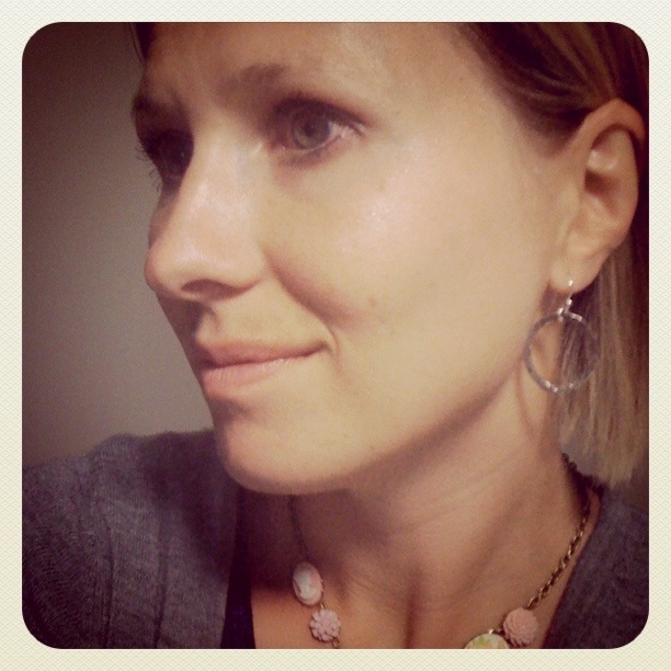 .Dangly earrings. • Make It Perfect