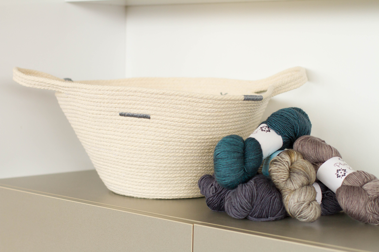 .Sewing a rope basket. • Make It Perfect