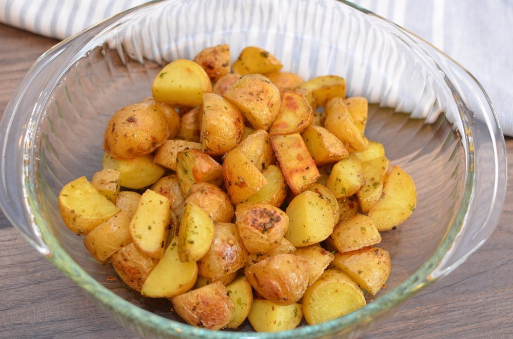 Easy Roasted Garlic Potatoes Make it to Friday