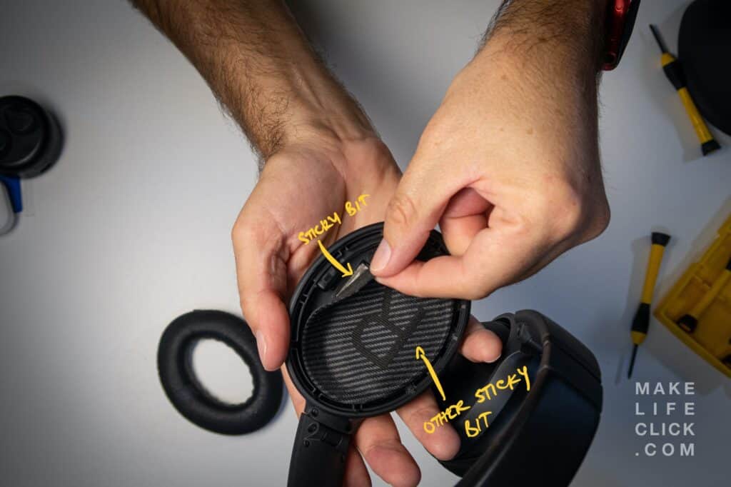 Bose QC35 II Won't Turn Off? Here's the Step by Step Fix!
