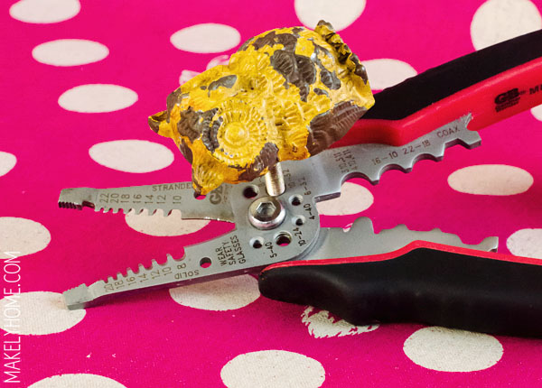 Bolt Cutting Made Easy - Makely