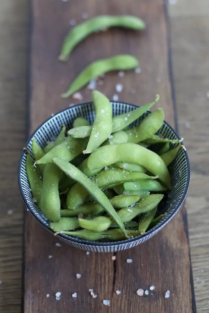 Edamame (Zubereitung & Wissenswertes) makemaki