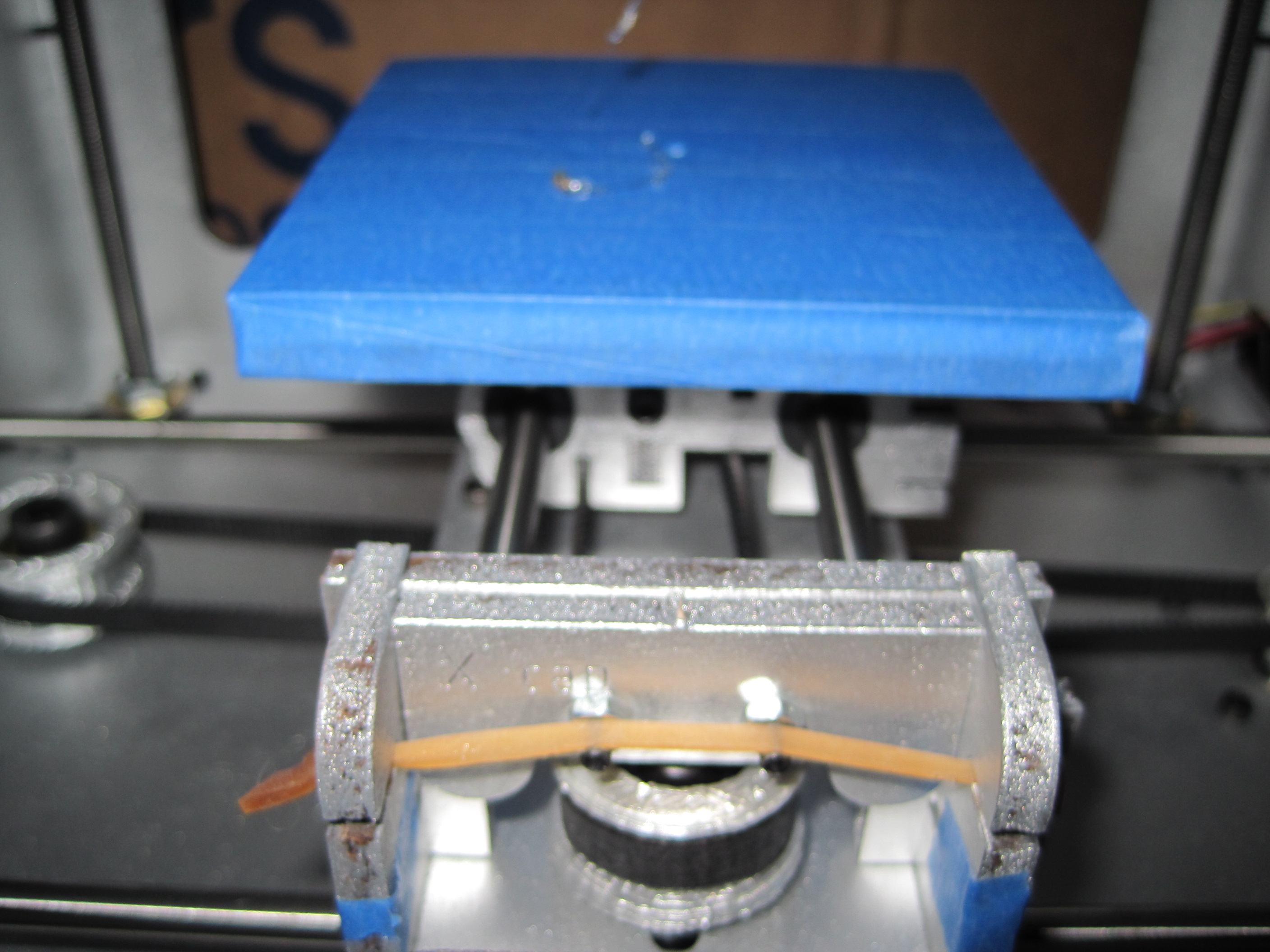 Noise reduction via rubber bands MakerBlock