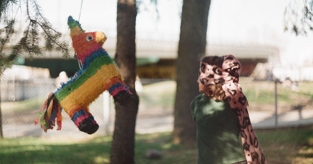 DIY Pinatas 10 Easy Online Tutorials Makers Nook