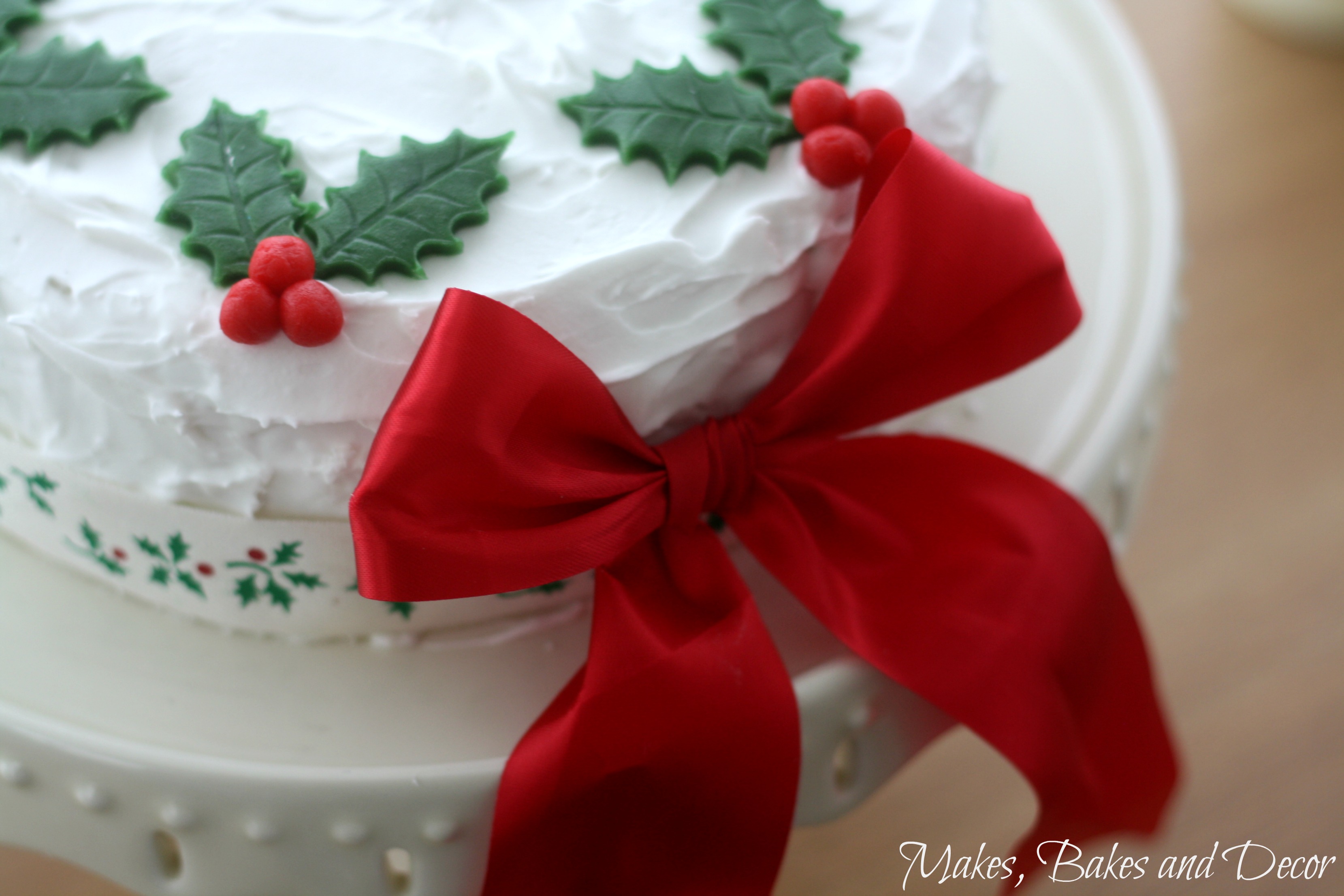 Decorating a Christmas Cake Makes, Bakes and Decor