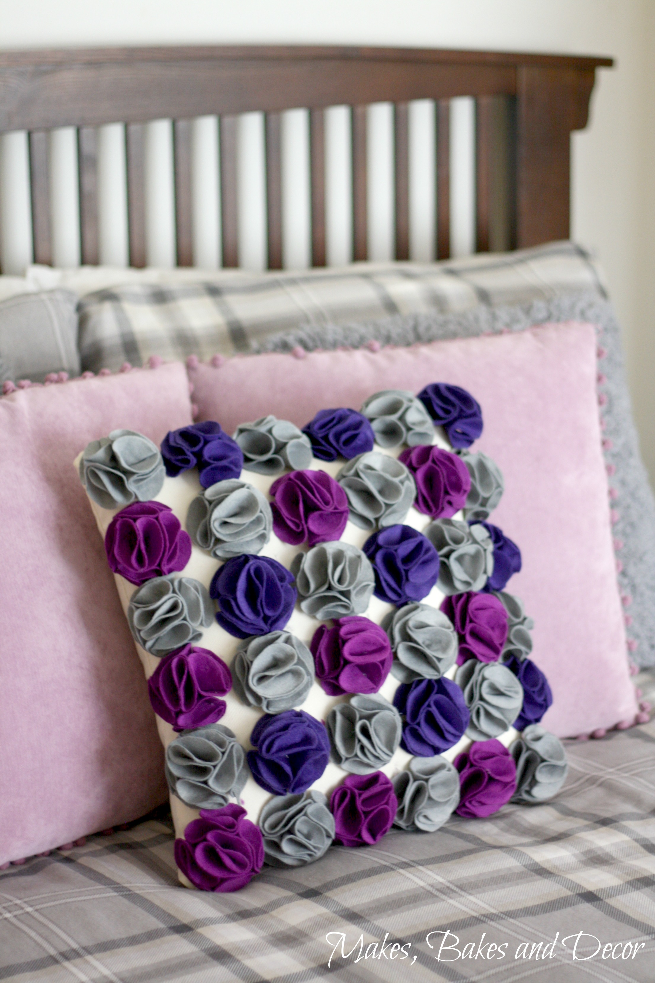 Felt Flower Cushion Makes, Bakes and Decor