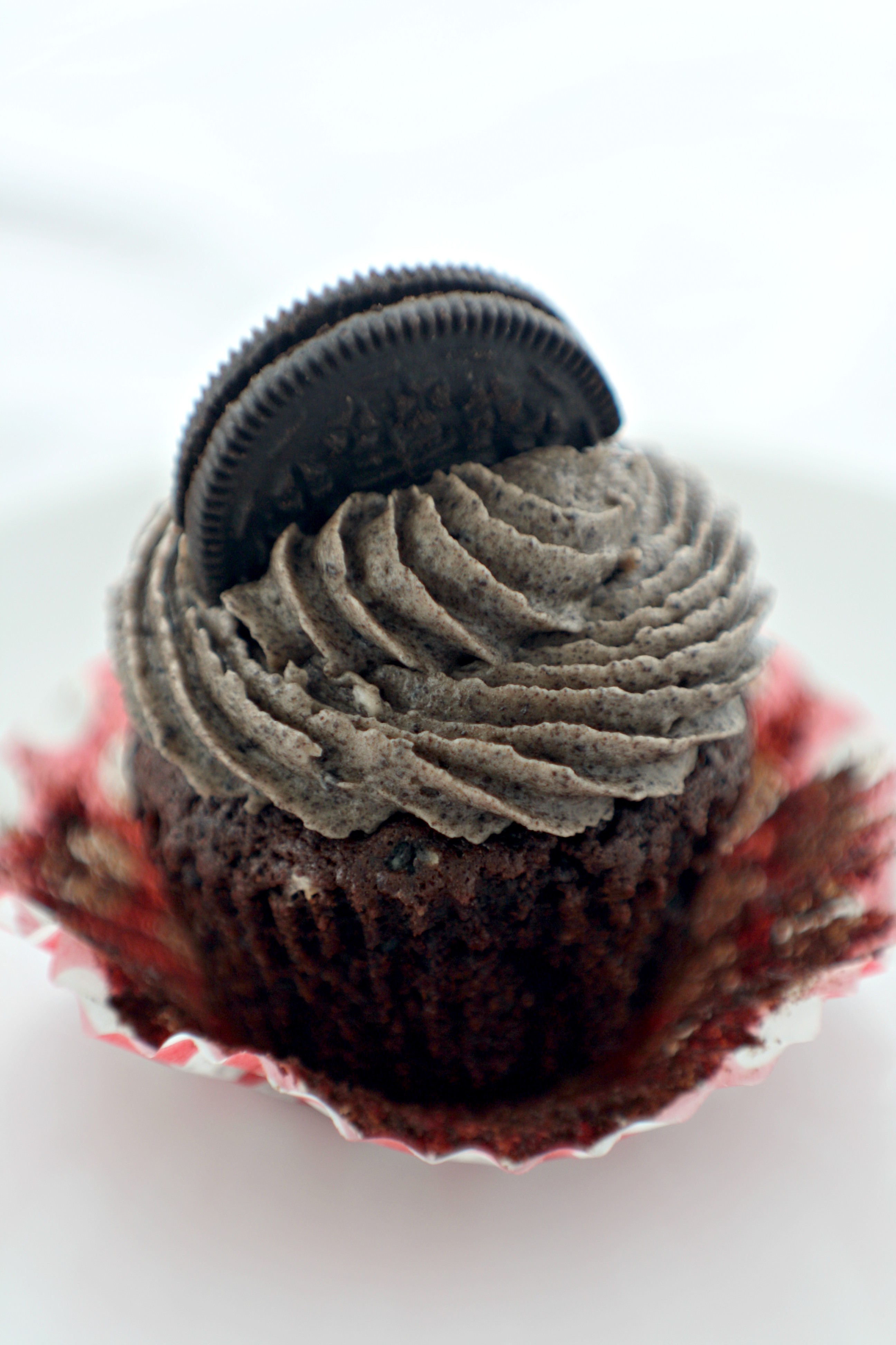 Oreo Cupcakes Makes, Bakes and Decor