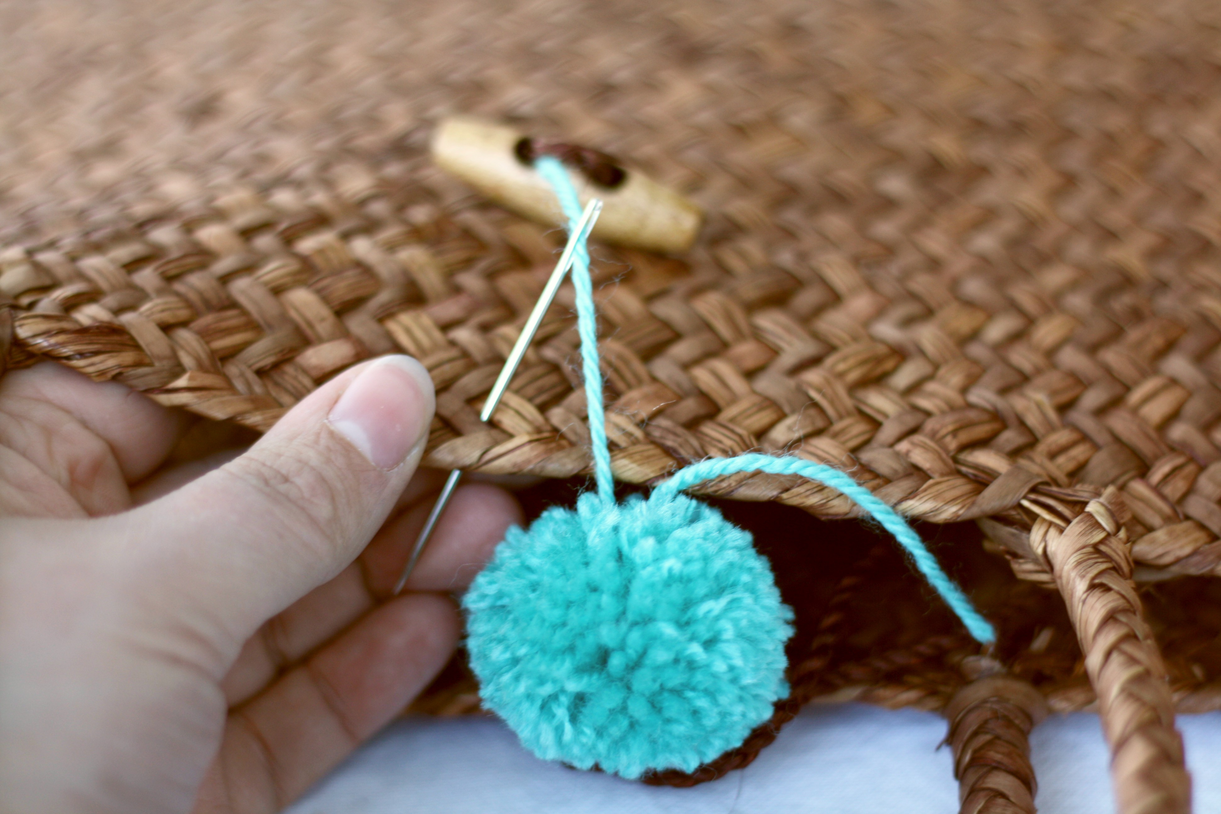 Straw Bag with Pom Poms DIY Makes, Bakes and Decor