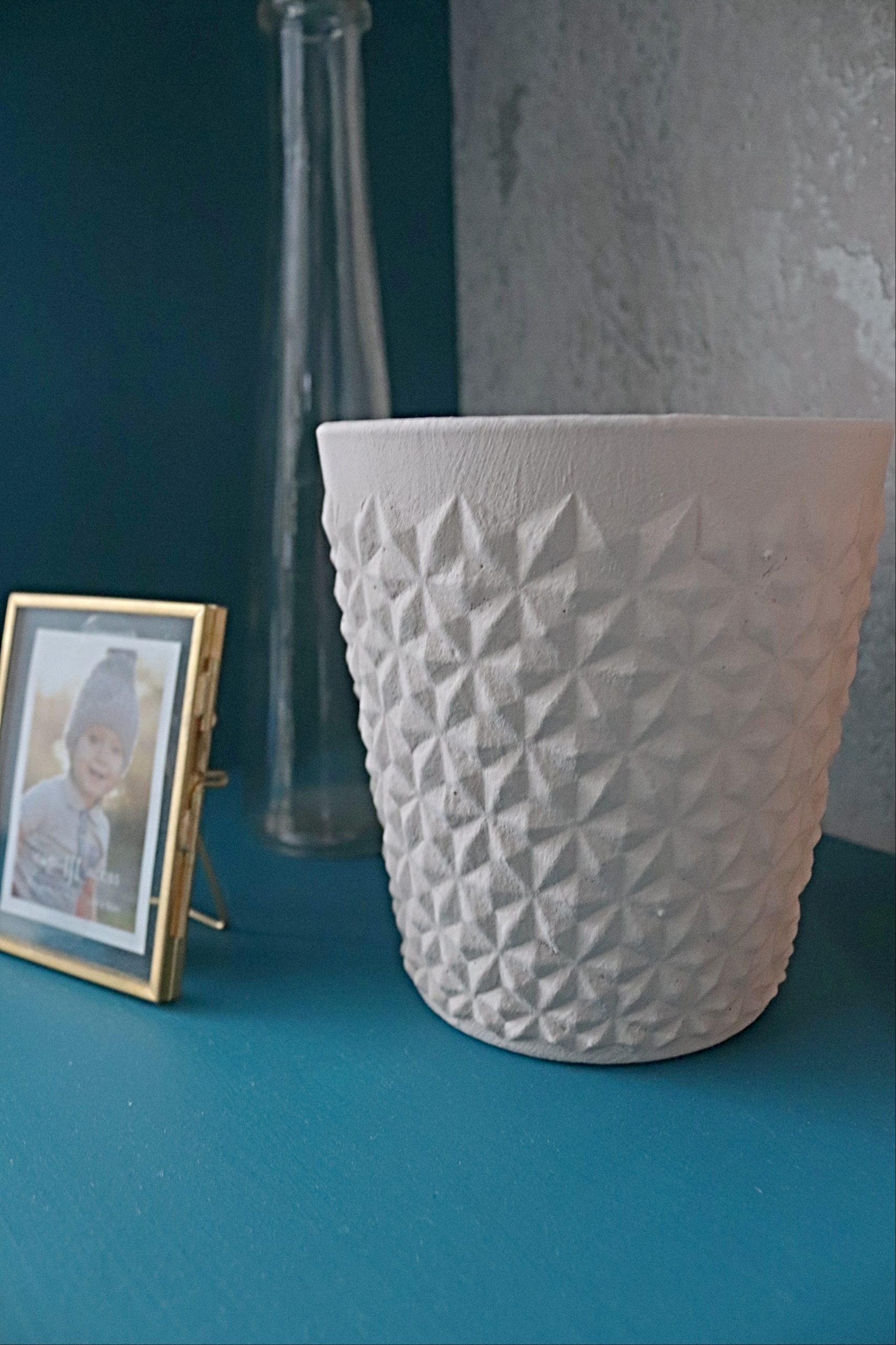 Updating decor using the baking powder paint technique Makes, Bakes