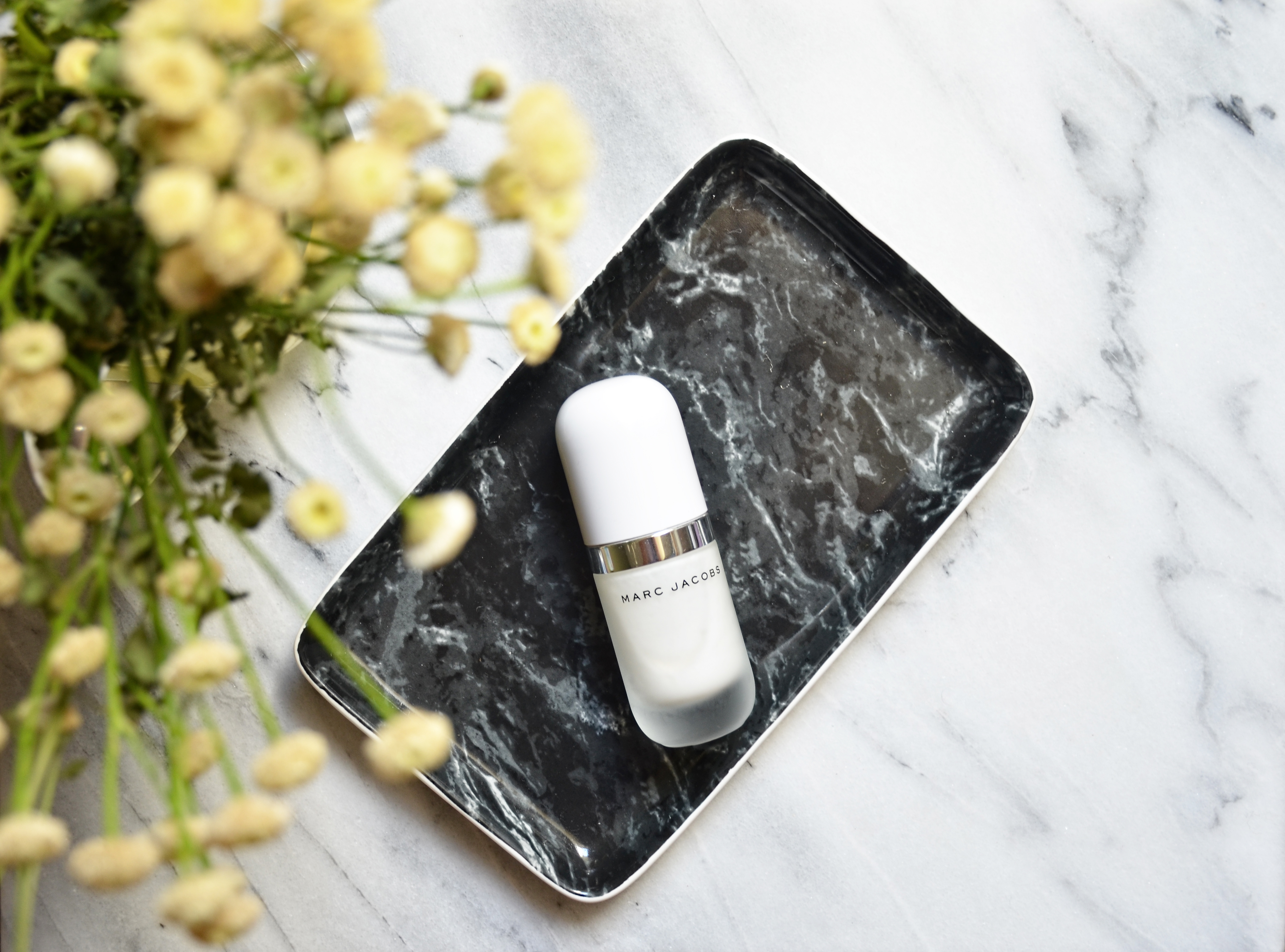 Marc Jacobs Under(cover) Perfecting Coconut Face Primer MakeupSessions