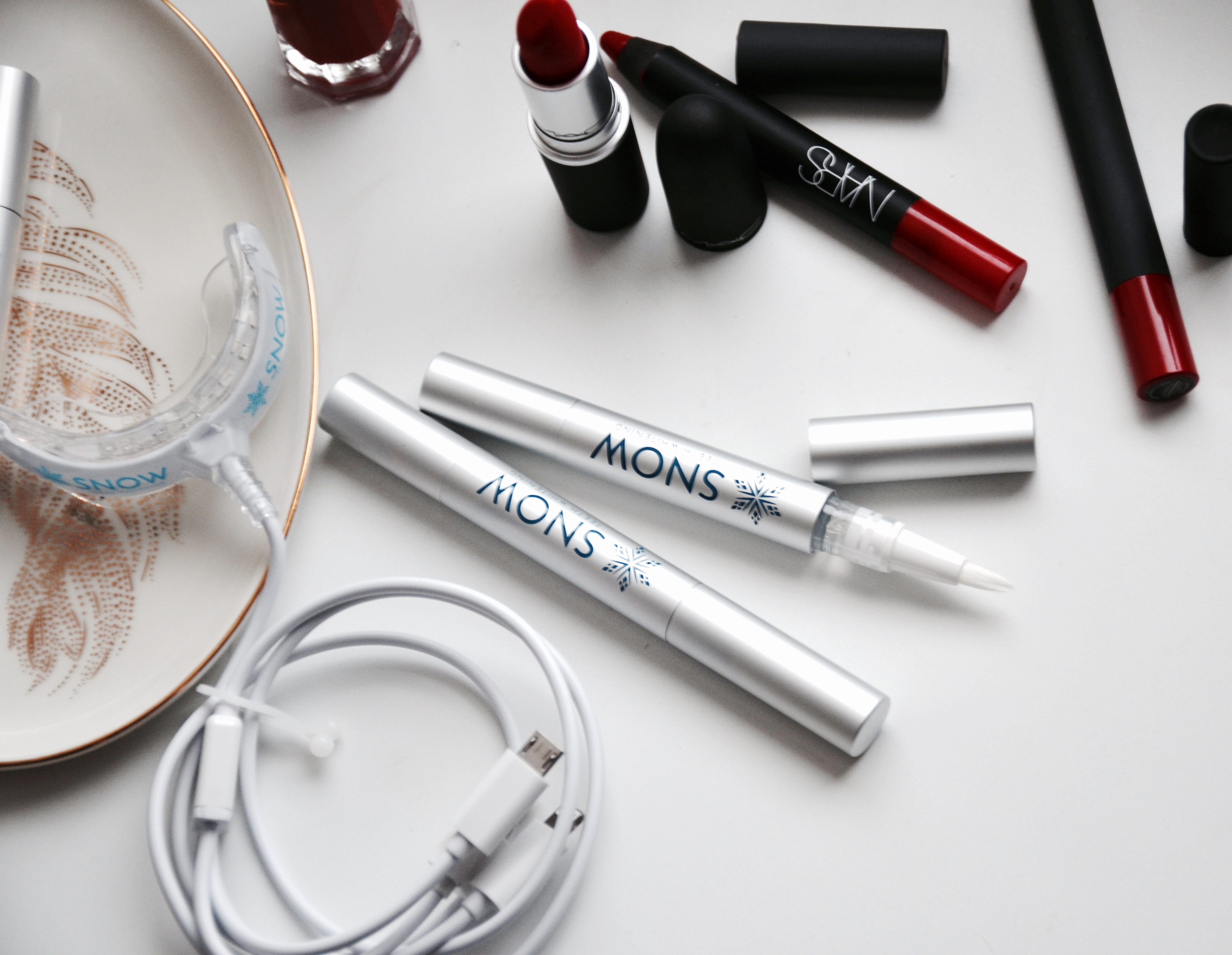 Snow At Home Teeth Whitening Kit Review MakeupSessions