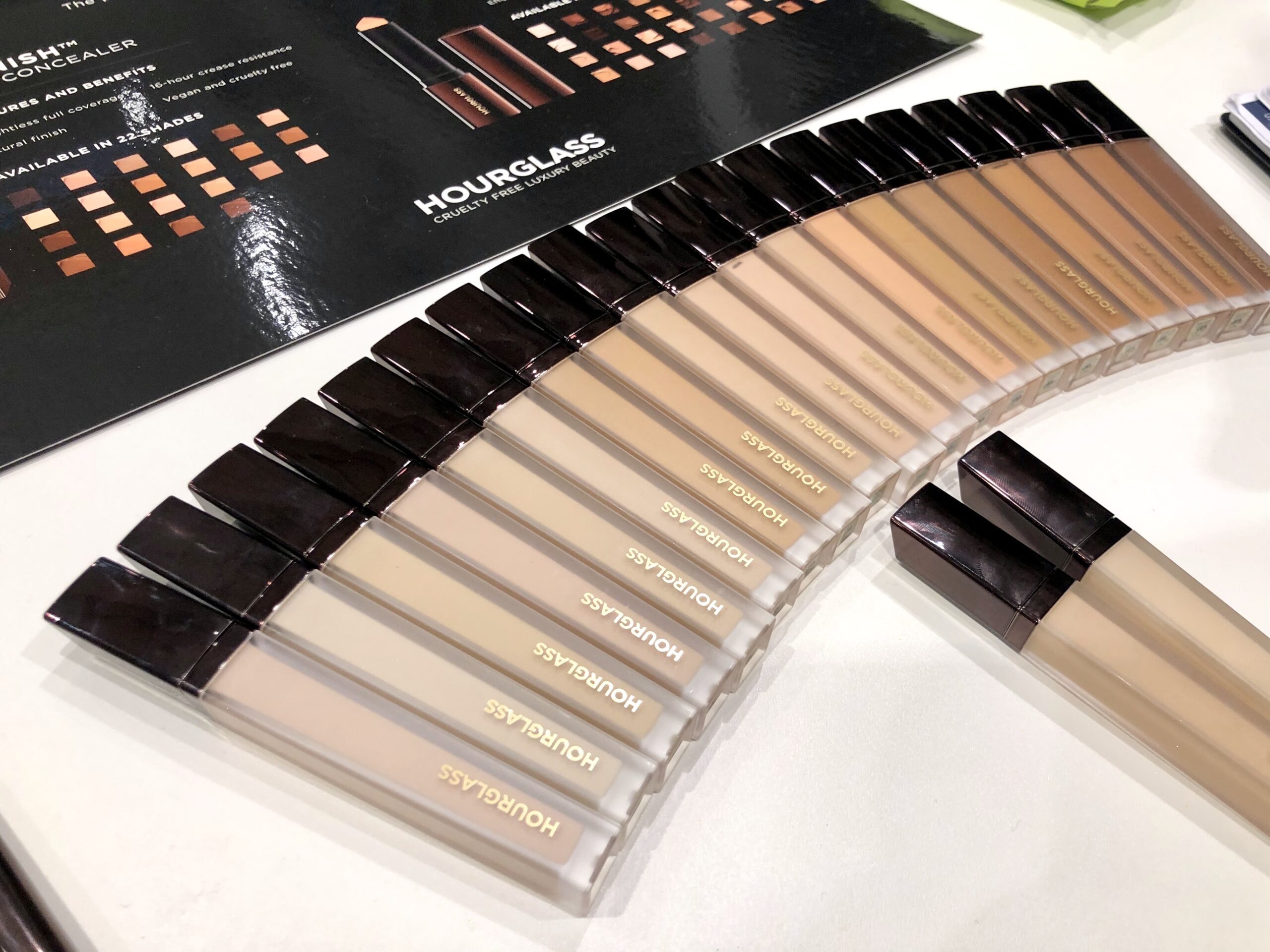 Hourglass Vanish™ Airbrush Concealer Makeup by Lina