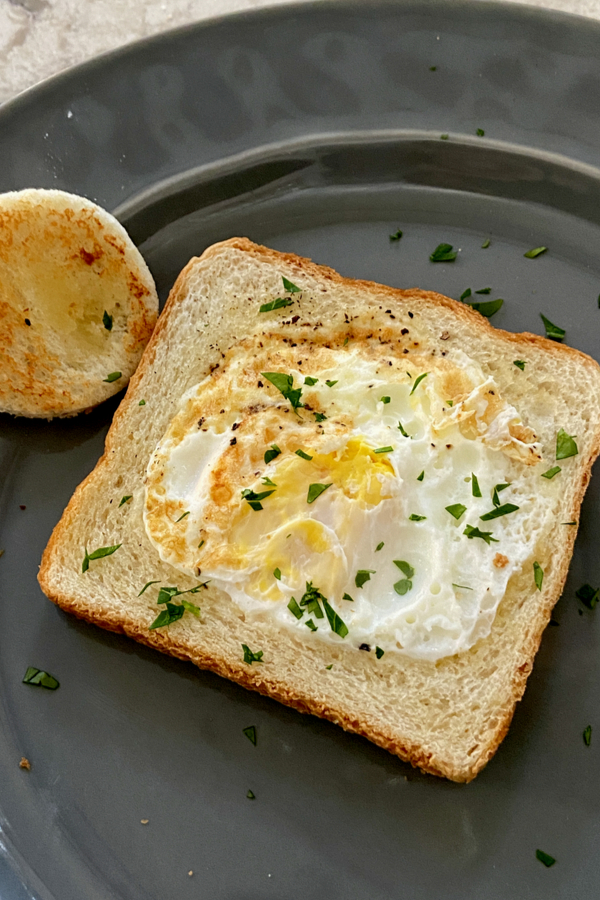 Egg In A Hole An Easy To Make Breakfast Recipe Make Your Meals