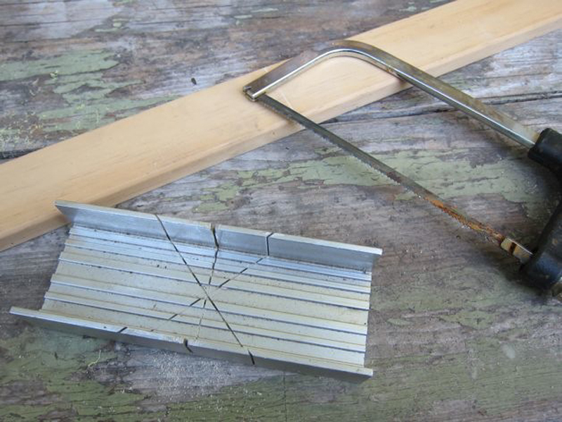 Make Straight Wood Cuts with a Miter Box Make