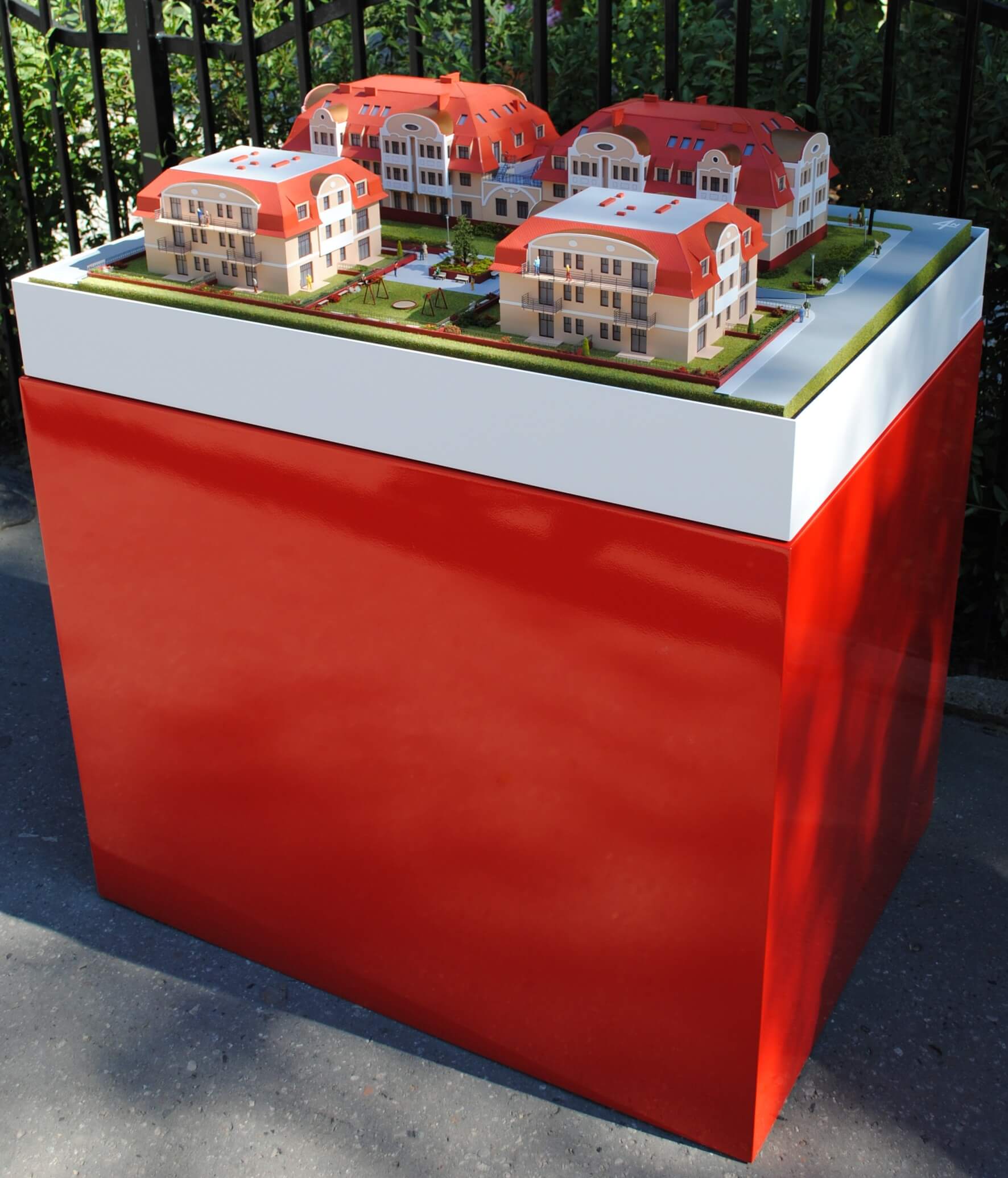 SapProperty, Dwór Marcelin