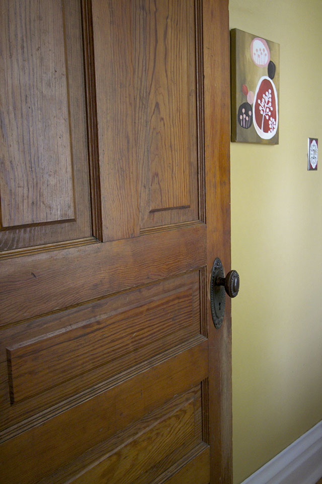 Can You Do White Trim With Wood Doors