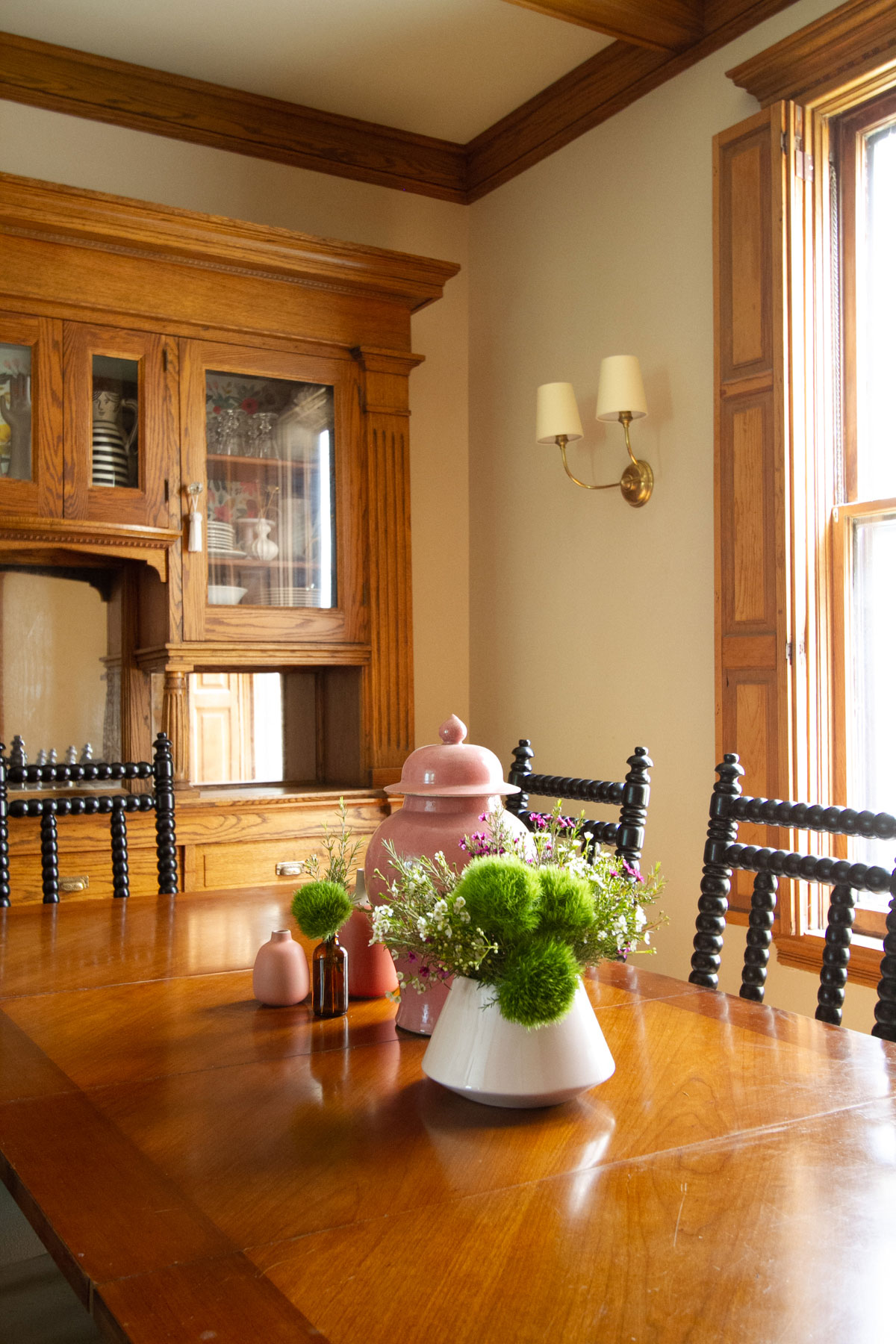 Dining Room with Unpainted Wood Trim Making it Lovely Making it Lovely