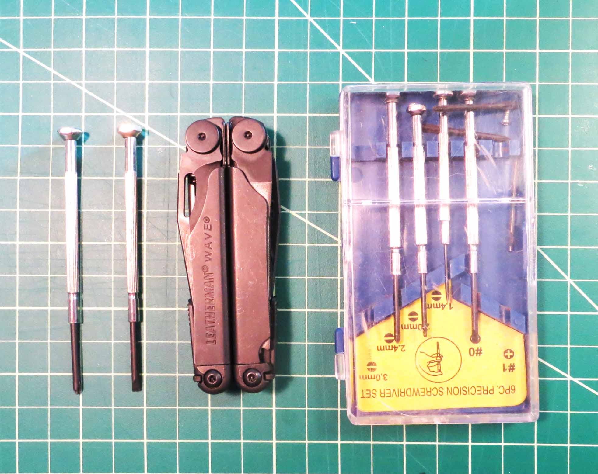 iHome Digital Clock and iPod Player Teardown – Making Studio