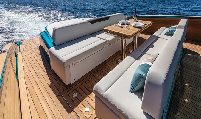 Unique boat charter in Mallorca Solaris Power 48