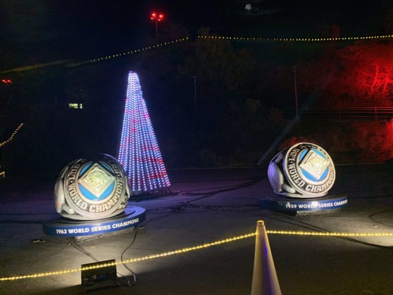 ドジャースタジアムでクリスマスライトアップ！Dodgers Holiday Festival 2020行ってきました！ ロサンゼルスで