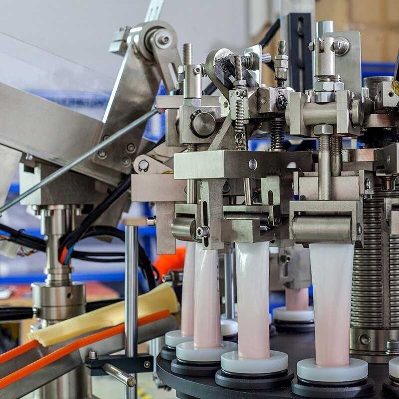 How Does An Automatic Tube Filling and Sealing Machine Work?