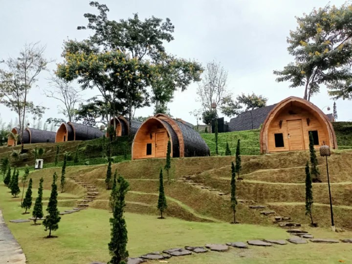 Inap Di Rumah Hobbit Hanya Rp 500 Ribu - Malang-Post.com