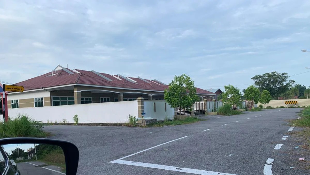 Muar To Batu Pahat Homestay Muslim Parit Raja Tempat