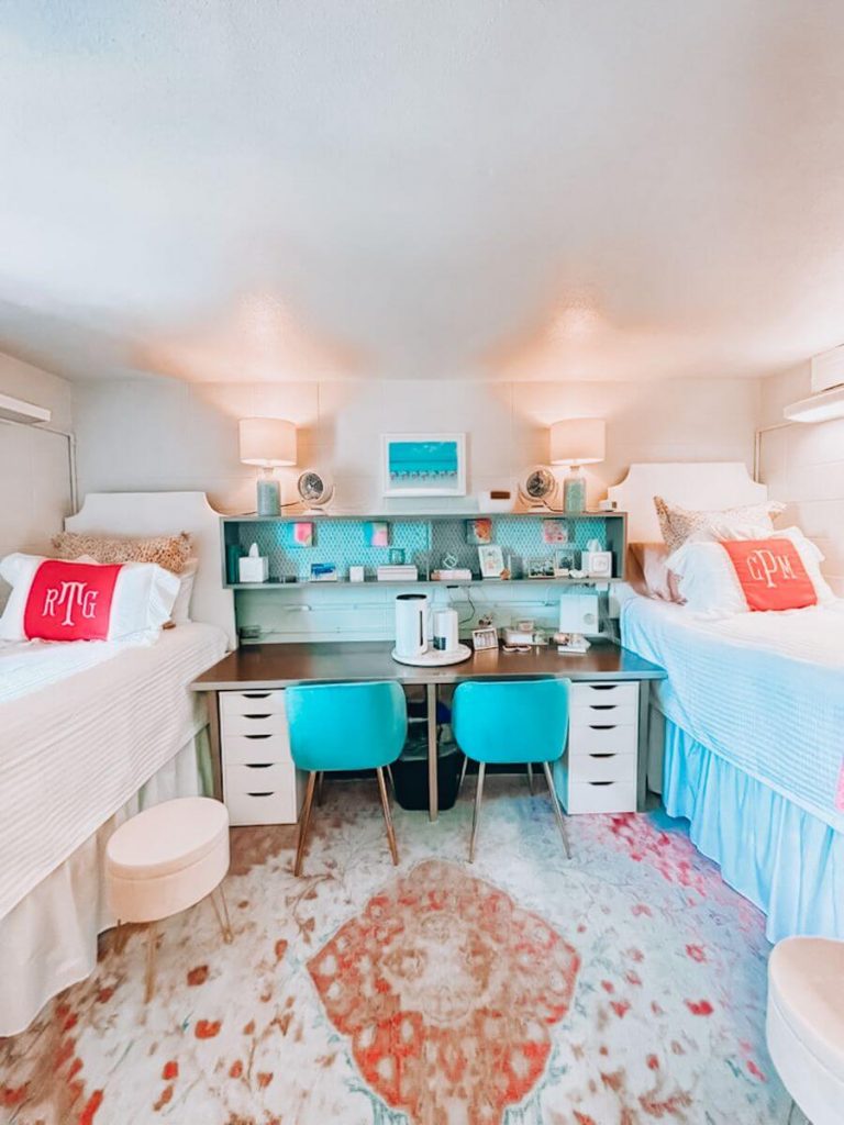 36 Absolute Best College Dorm Room Ideas For Girls in 2022