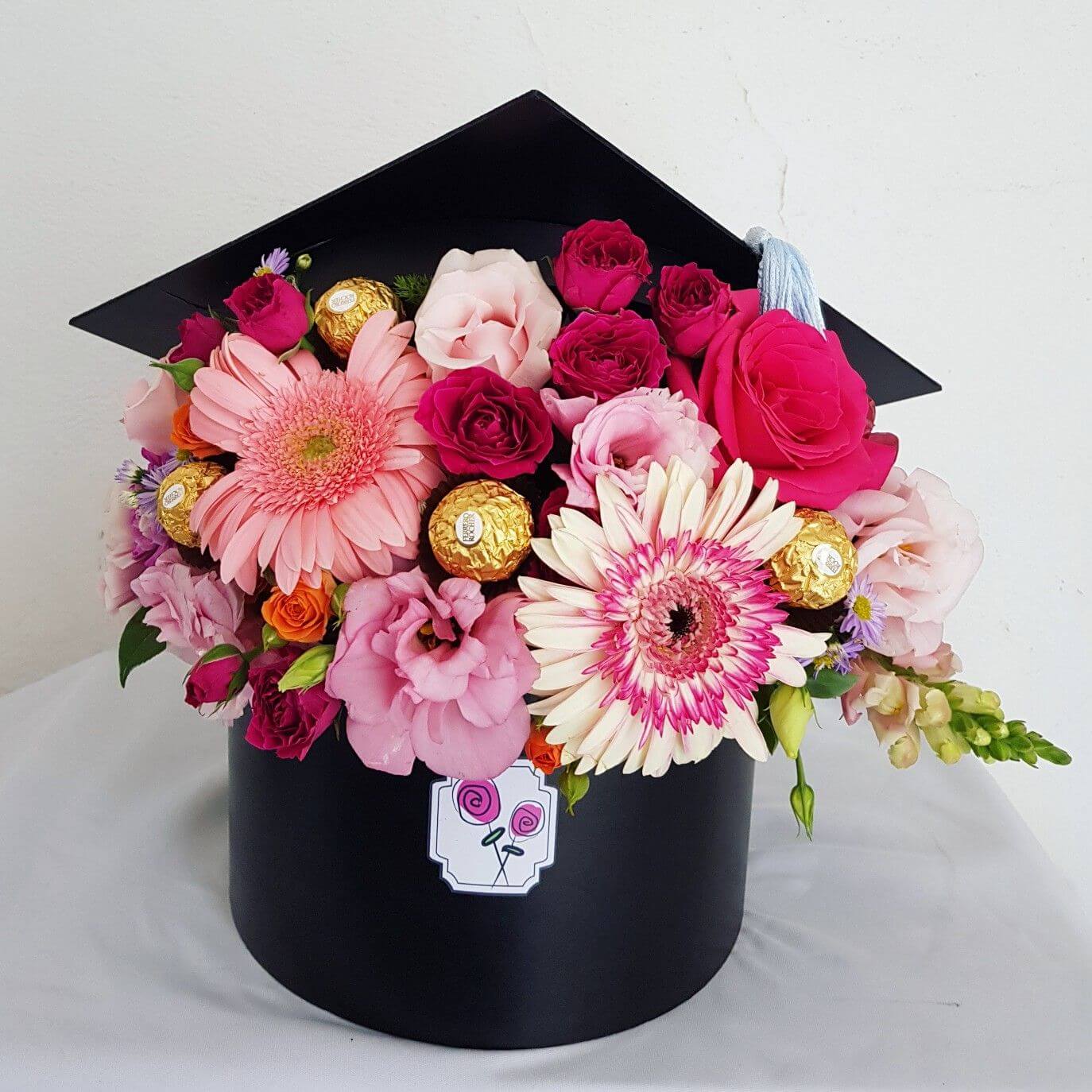 30 DIY Graduation Centerpieces That Are Easy, Cute, and Cheap