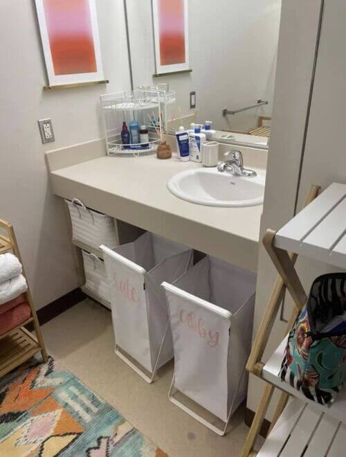 13 Dorm Bathroom Ideas That Are Seriously Genius