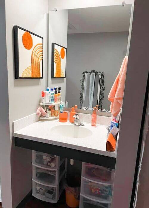 13 Dorm Bathroom Ideas That Are Seriously Genius