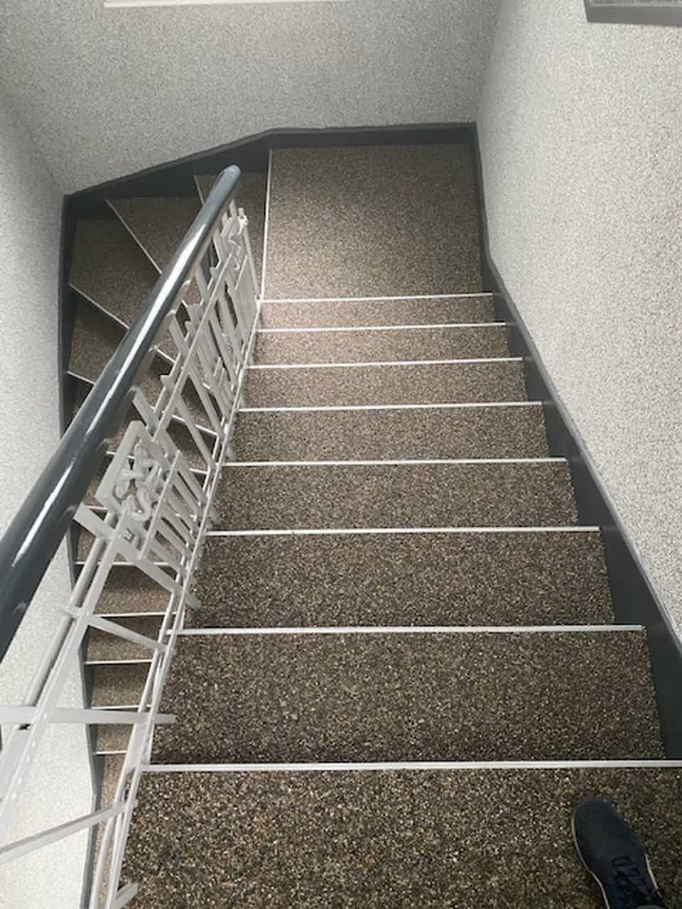 Steinteppich Im Treppenhaus Malermeister Meric Wuppertal