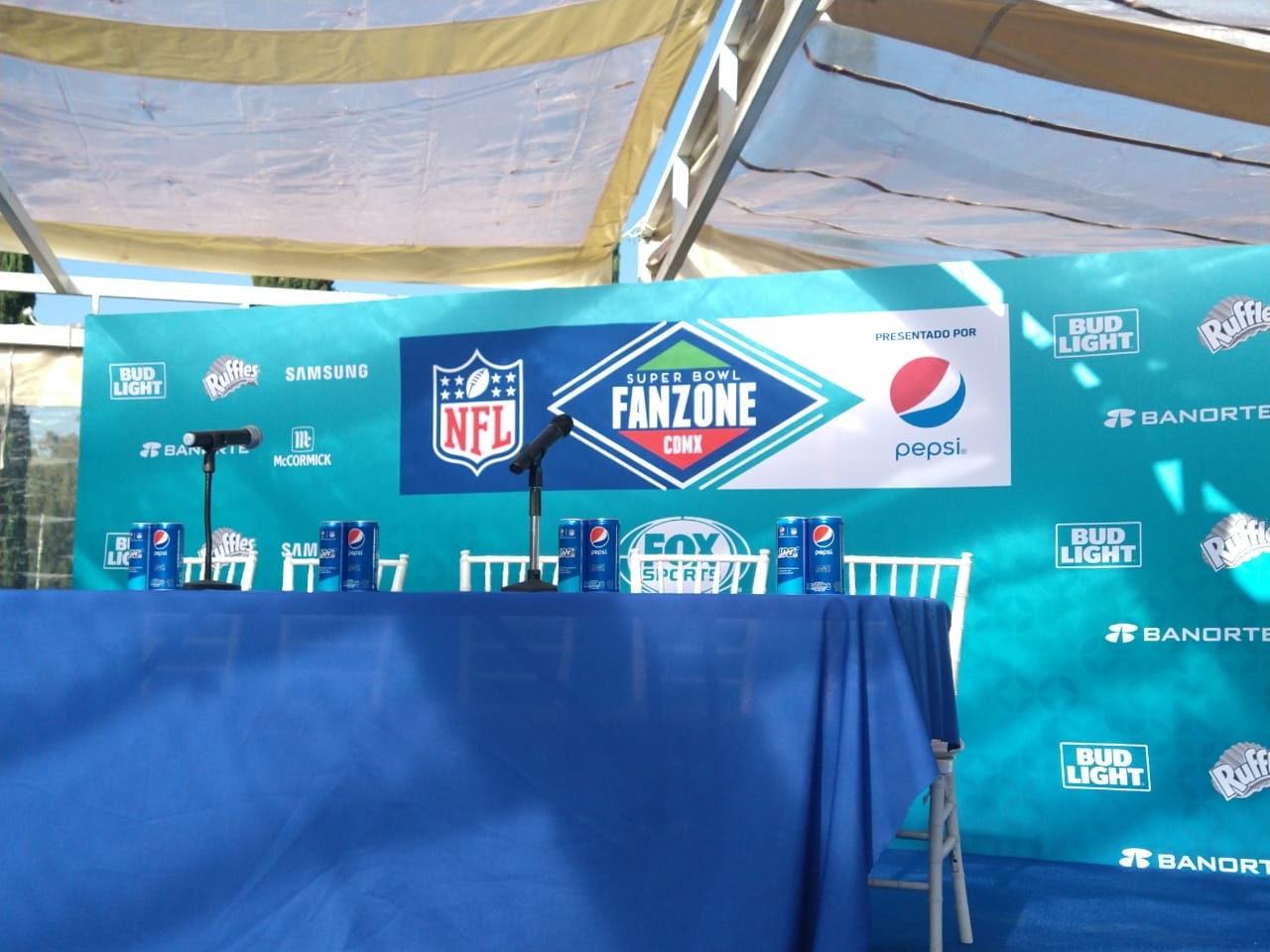 Siéntete como en el Super Bowl con la Fan Zone de la CDMX Maleta de